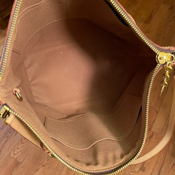 Authentic LV Monogram Palermo  Tote with Shoulder Strap - Picture 14 of 17